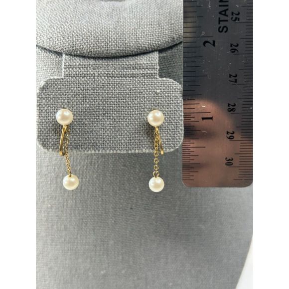 Vintage Richelieu Pearl Drop Clip Ons Earrings Gold Tone - Picture 3 of 3